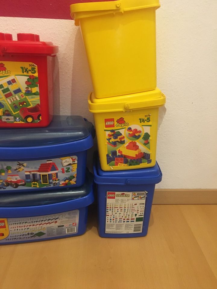 Lego Stapel Kisten leer in Altenkirchen