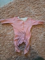 Strampler Schlafanzug Baby Größe 56 pink weiß Nordrhein-Westfalen - Lübbecke  Vorschau