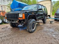 Jeep Cherokee XJ 4l Offroad Spielzeug Oldtimer Nordrhein-Westfalen - Nieheim Vorschau