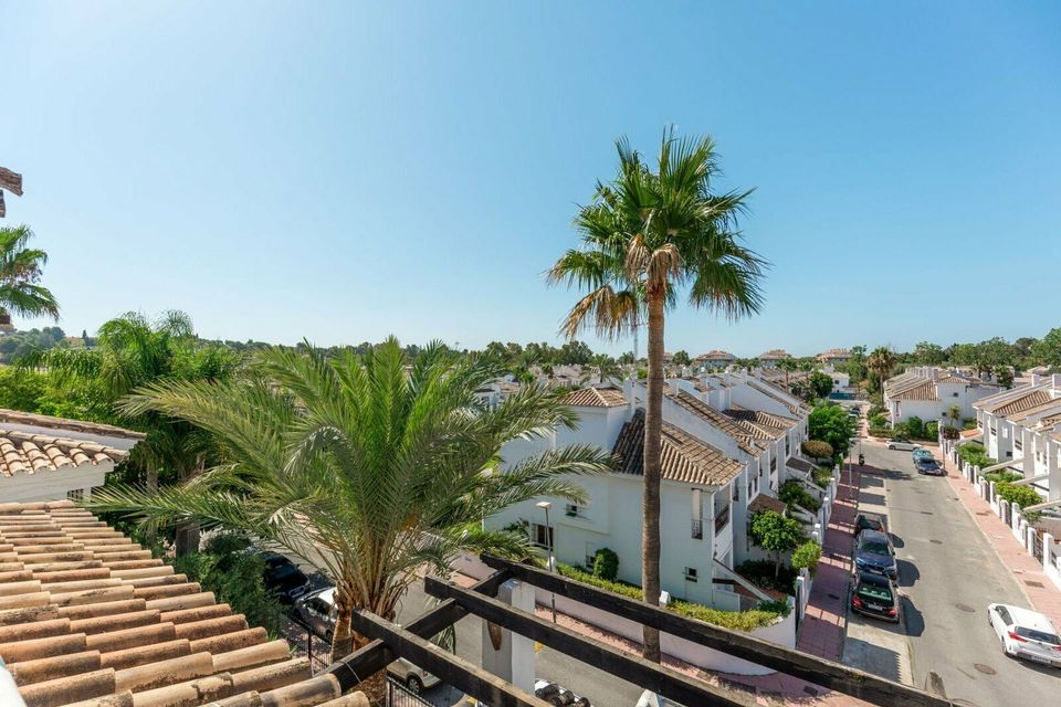 Schönes Penthouse in der nähe von Puerto Banus mit 3 Schlafzimmer in Bad Salzuflen