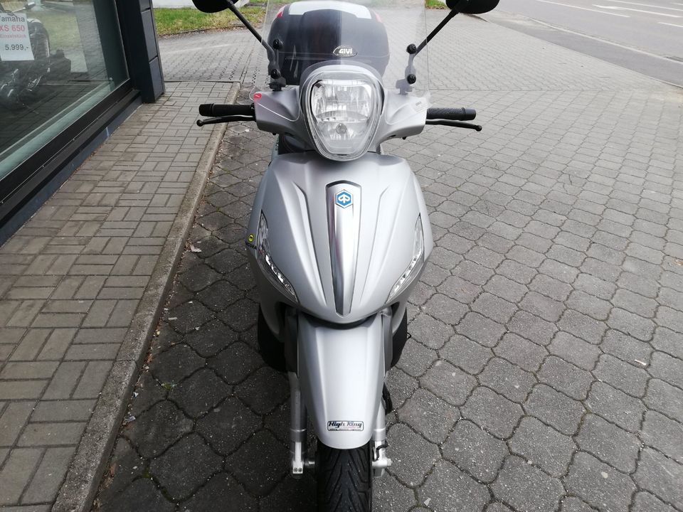 Piaggio Beverly S 300i ABS "1.Hand, wenig km" in Amberg