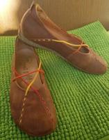 Think! damen Ballerinas gr.41 braun fast neu West - Unterliederbach Vorschau