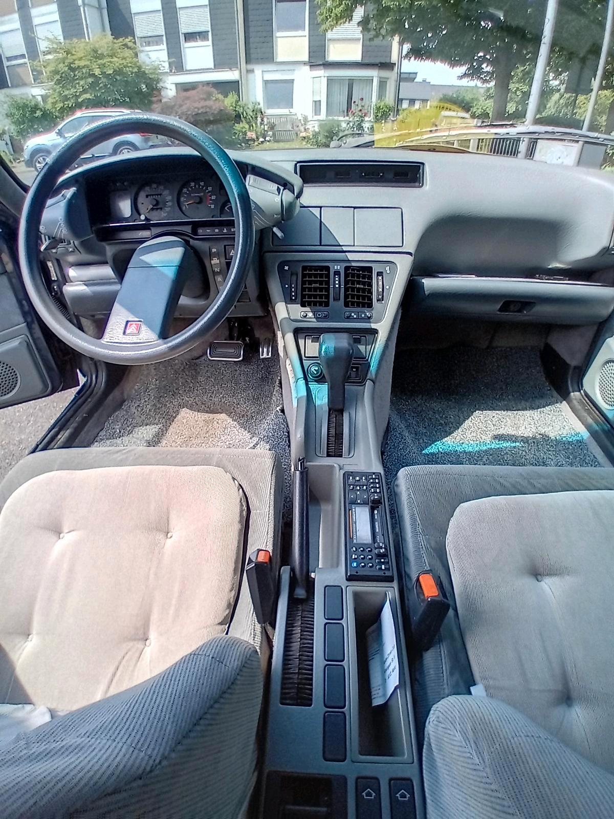 Abbildung des Autos Oldtimer Citroen CX Pres…