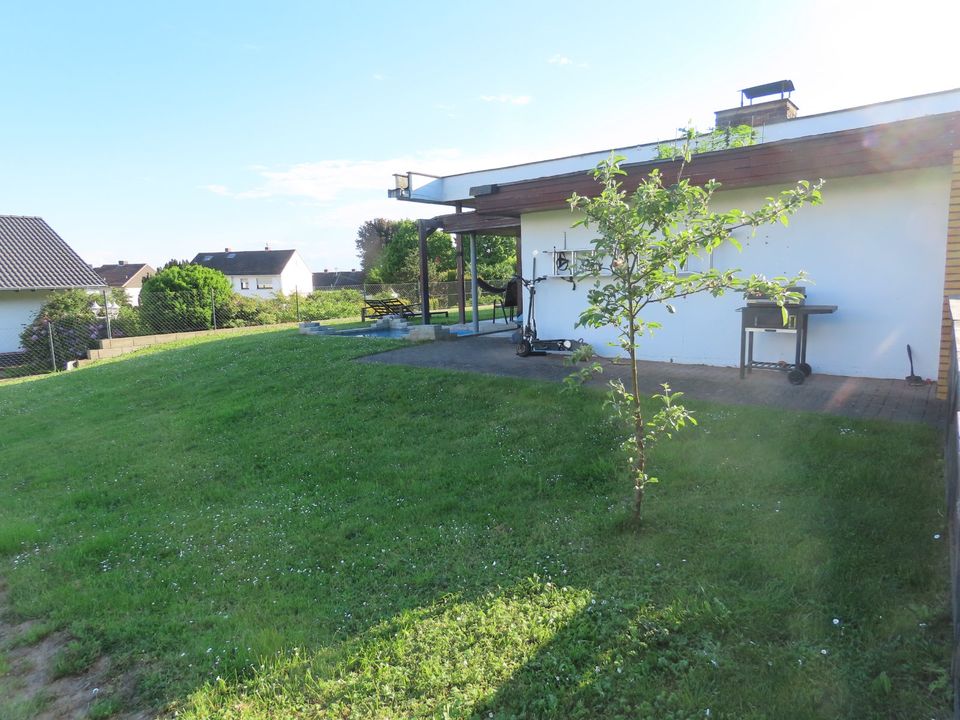 Großzügiger Bungalow in NR-Feldkirchen  mit  Instandhaltungsbedar in Neuwied