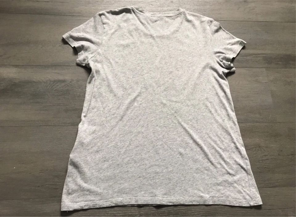 Levi’s Damen Shirt Gr S / 36 Grau  Kurzarm in Edewecht