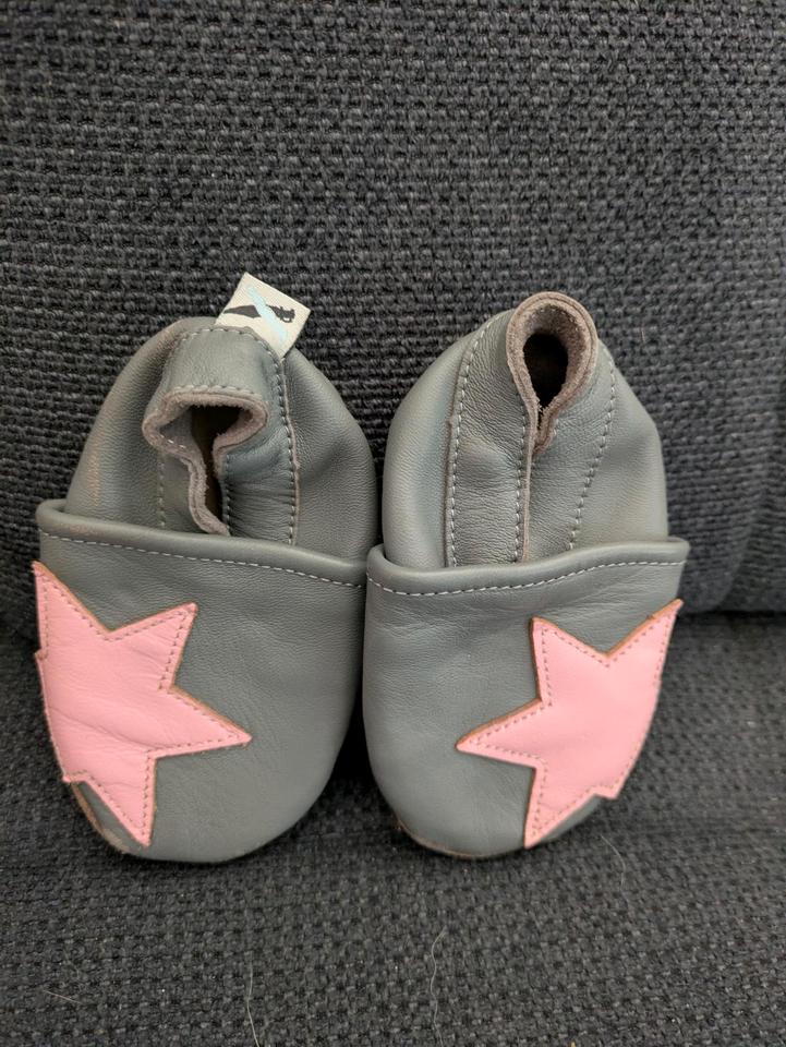 ENGEL + PIRATEN Baby Mädchen Krabbelschuhe Gr. 18 19 Leder TOP! in Flörsheim am Main