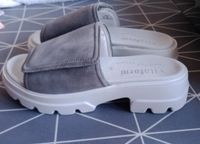 Neu Gr. 40 Vitaform grau weiß Leder Sandalen Pantoletten Schuhe Nordrhein-Westfalen - Hückelhoven Vorschau