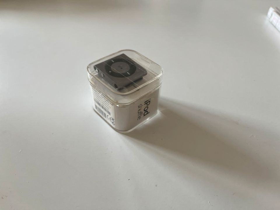 Apple iPod Shuffle 2GB in Viersen