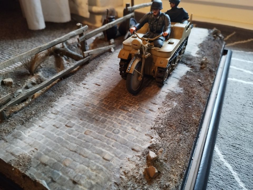 Schaukasten Diorama Militär WW2 1/16 (ohne Panzer o Fahrzeuge ) in Berlin