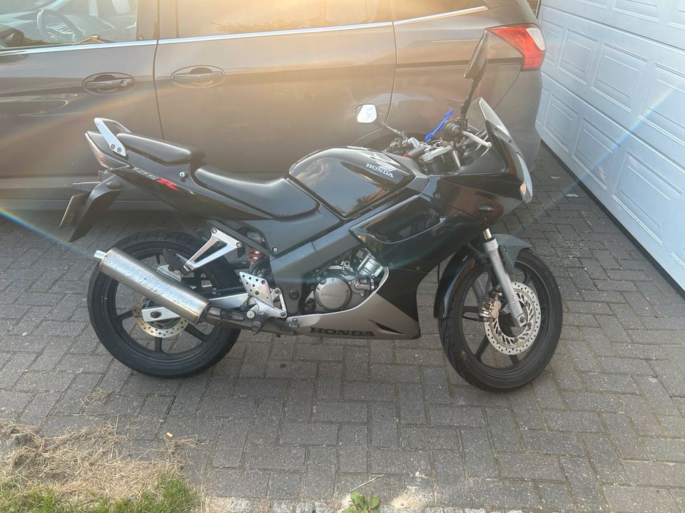 Honda 125R Motorrad in Visselhövede