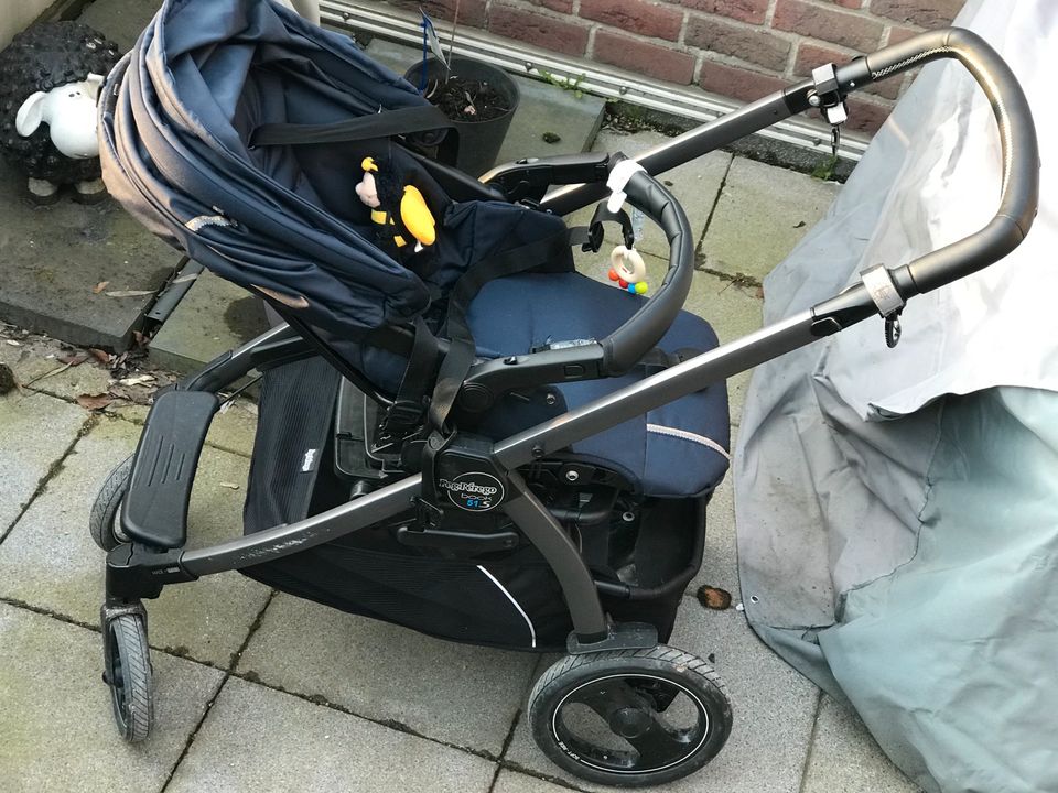 NP 750 € Peg Perego 51S Kinderwagen 3in1 Kombi, kleines Packmaß in Monheim am Rhein