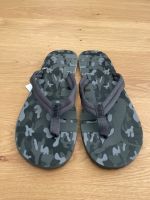 PUMA Flip Flop grau Camouflage Gr. 47 München - Allach-Untermenzing Vorschau