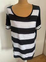 Bluse  Gr.M/L Neuwertige Hessen - Weilrod  Vorschau