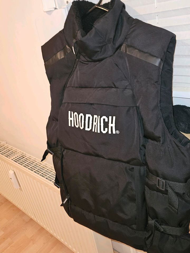 Weste von der Marke Hoodrich in Wiesbaden