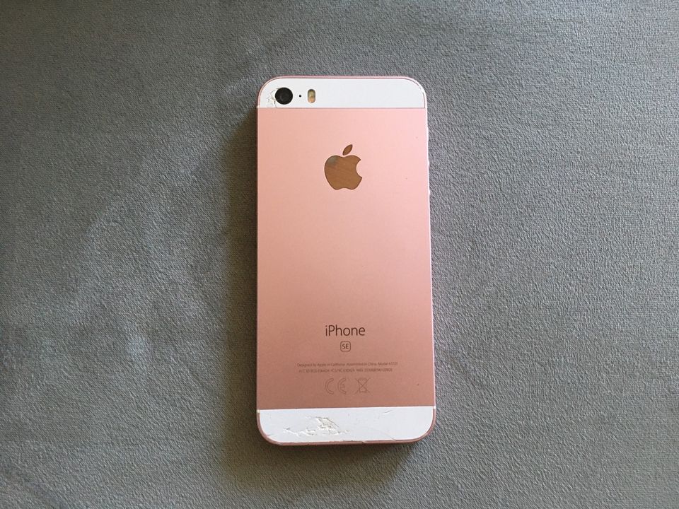 Apple iPhone SE 32 GB Rose Gold Weiß Defekt in Wuppertal