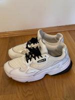 Adidas Sneaker weiß mit Glitzer München - Laim Vorschau