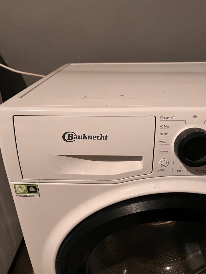 Waschmaschine im Top Zustand 7kg Schwarz in Duisburg