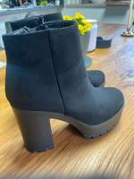 High Heels - Größe 40 - hohe Stifelette Baden-Württemberg - Rot an der Rot Vorschau