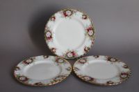 3 Royal Albert Teller D 20,5cm Celebration Bone China 45,00€* Frankfurt am Main - Ostend Vorschau