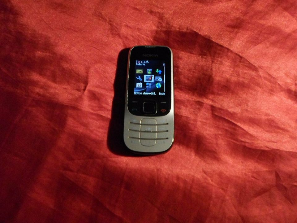 Nokia 2330 classic silber schwarz Handy in Nürnberg (Mittelfr) - Mitte | Nokia  Handy gebraucht kaufen | eBay Kleinanzeigen ist jetzt Kleinanzeigen