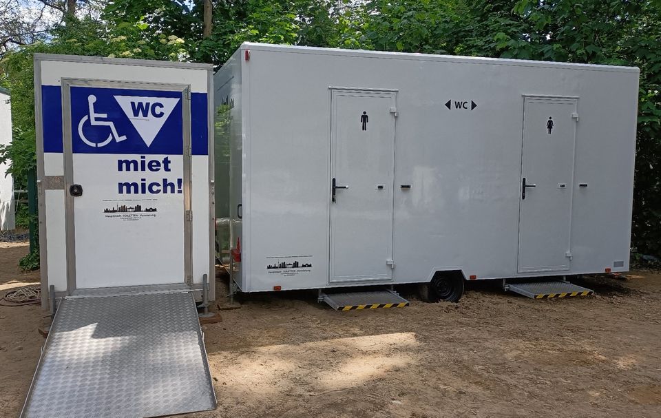 Toilettenwagen Mobile Toiletten Anhänger vermieten in Berlin