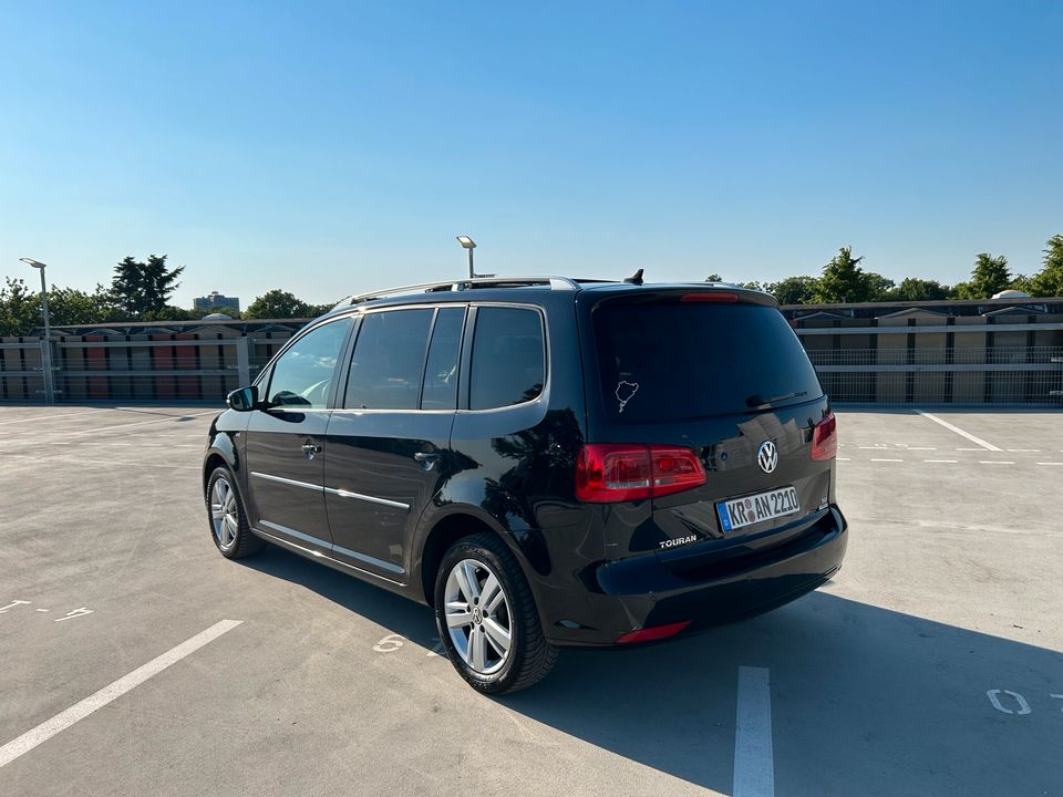 VW Touran TDI BMT Match 7 Sitzer in Krefeld