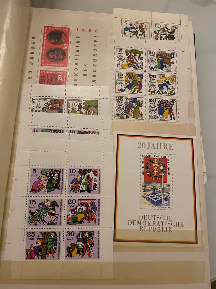 Briefmarken postfrisch Deutschland DDR Bundeskanzler in Berlin