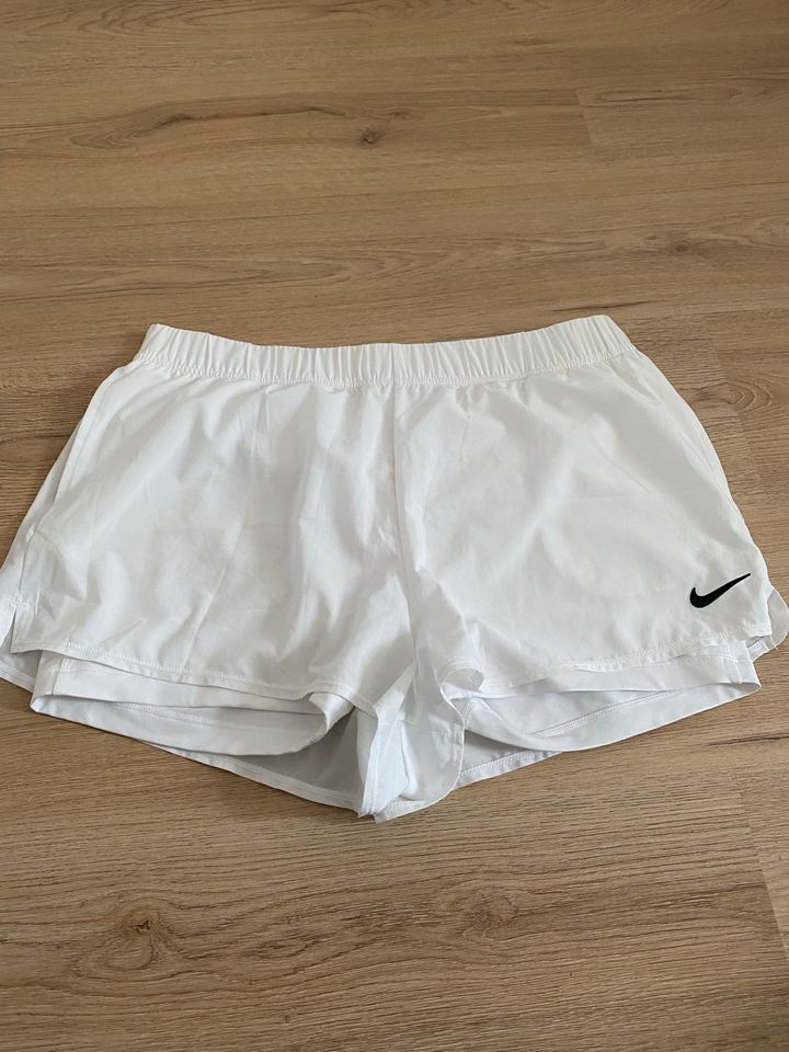 Damen Nike Shorts Sport Shorts Nike Dri Fit Gr. XL in Bonn