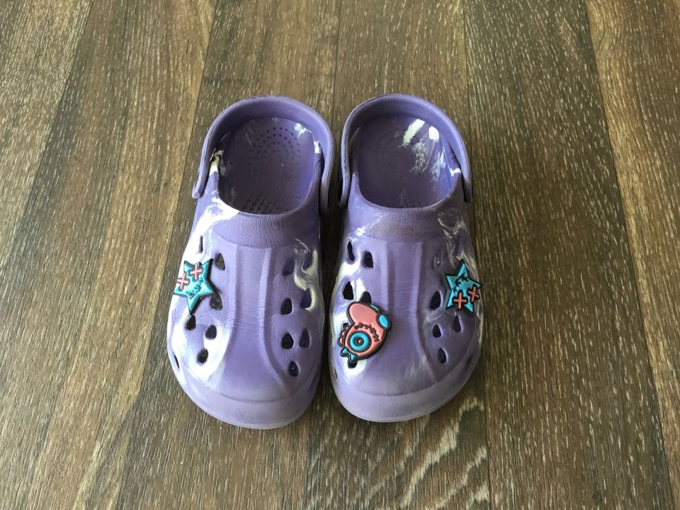 Gr.30/31 Clogs lila Mädchen in Könnern