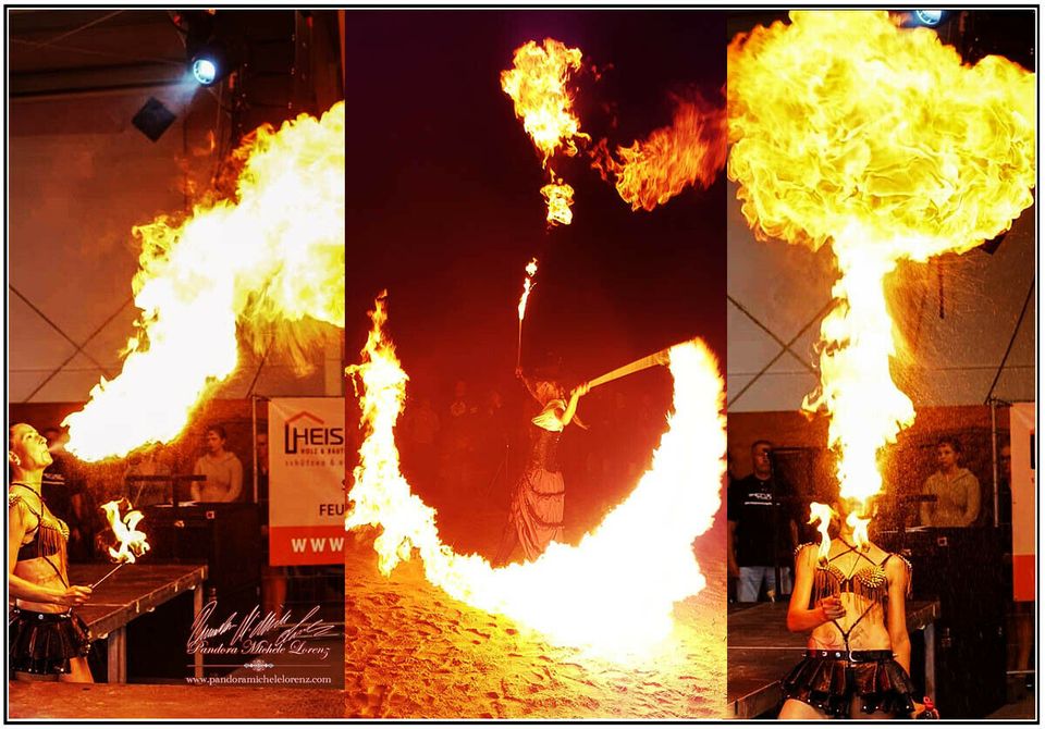 FIRE TWISTER & große CREW! Feuershow Feuerspucker Feuerschlucker! in Weimar