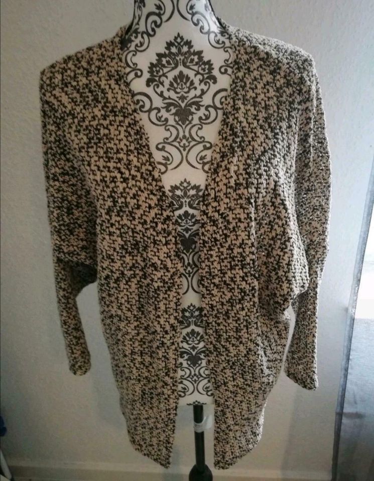 Strickjacke jacke cardigan gold Fäden weite Ärmel lässig in Mittelangeln