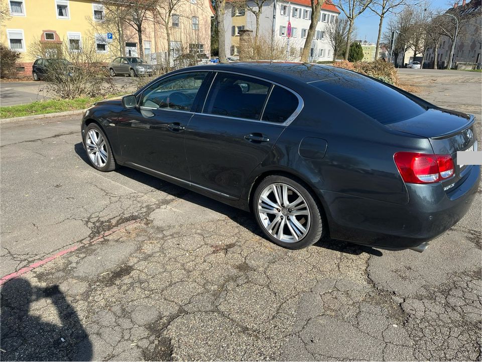 Lexus GS 450 H Hybrid in Pirmasens