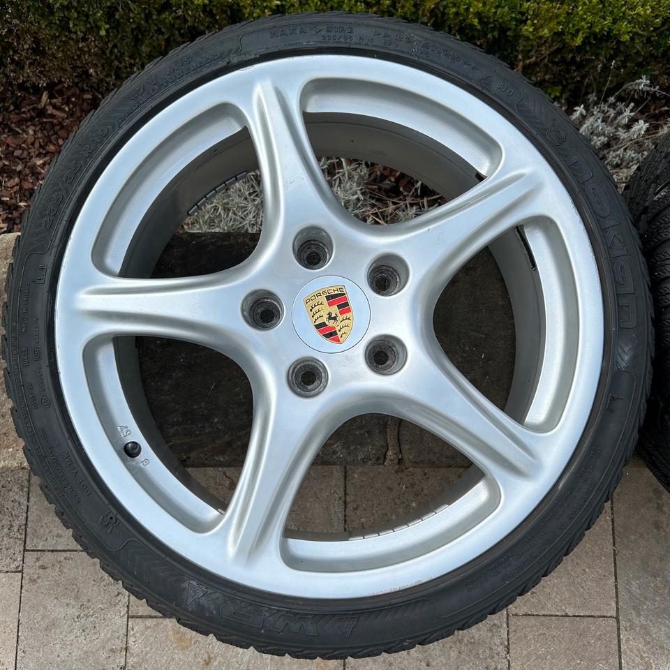 Porsche 911 997 Carrera sport classic C4 4S Felgen 8+11x19 BBS in Bad Oeynhausen