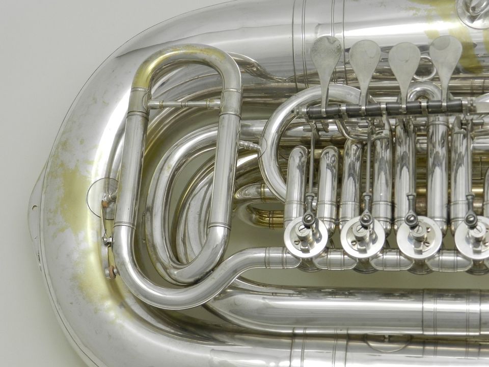 Tuba Bb Schenkelaars 4 Ventile DR24-033 in Görlitz