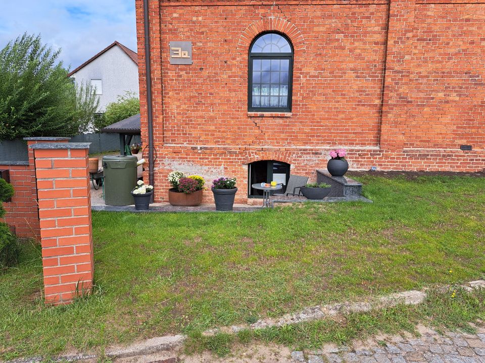 Ferienwohnung im Souterain einer alten Kachelofenfabrik in Neustrelitz