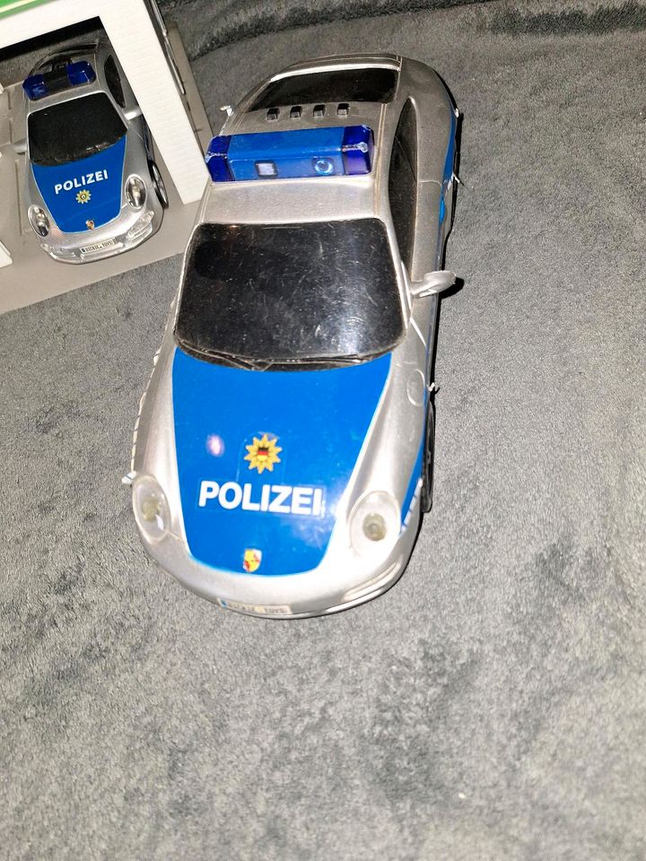 Polizeiwache 7 Autos, 1 Motorrad und 1 Heli in Burg (Dithmarschen)