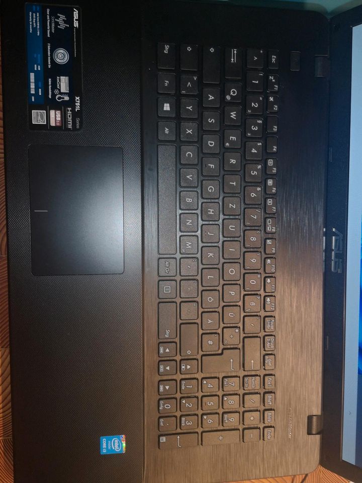 Laptop ASUS Sonic Master X 751 L in Berlingen