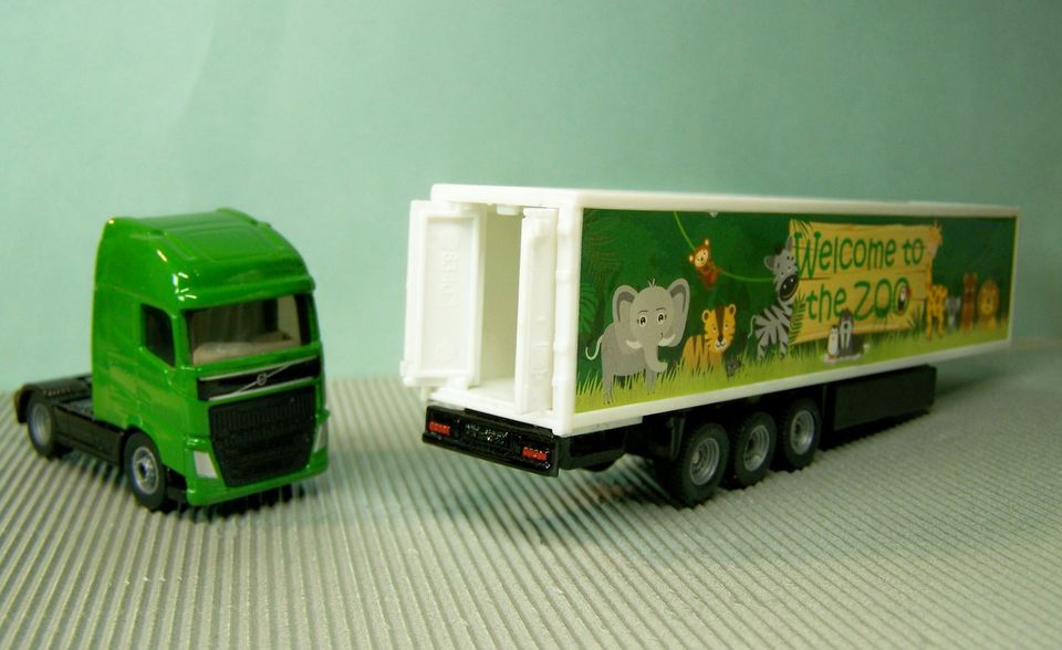 Siku 1627 Volvo FH 16 Koffersattelzug neu 1/87 je 6,- 3x vorhand. in Steinhöfel