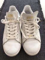 Adidas Stan Smith weiß Größe 39 1/3 Niedersachsen - Burgdorf Vorschau
