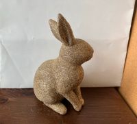 Hase Gold Glitzer Ostern Höhe 15 cm Guter Zustand Frankfurt am Main - Bockenheim Vorschau