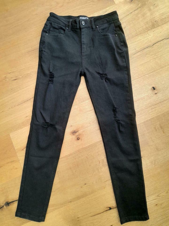 Jeans Age 14-15 Gr. 158-164 in Bad Hersfeld