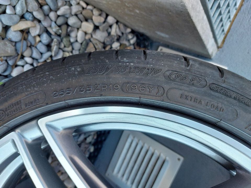 Mercedes AMG C63 Sommerräder Alufelgen Felgen 19 Zoll in Wiedenzhausen