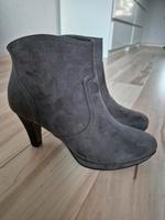 Schuhe Stiefeletten  s.Oliver 39 Neu Hessen - Allendorf Vorschau