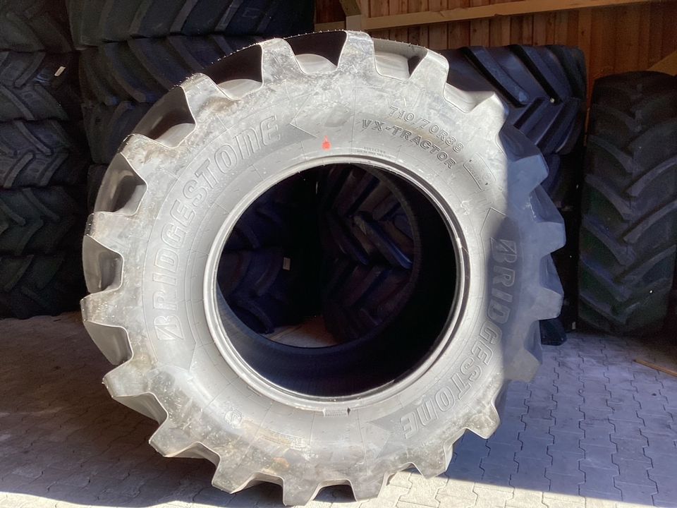 Neue Ackerschlepperreifen 710/70R38 171D Bridgestone VX Tractor in Witzmannsberg