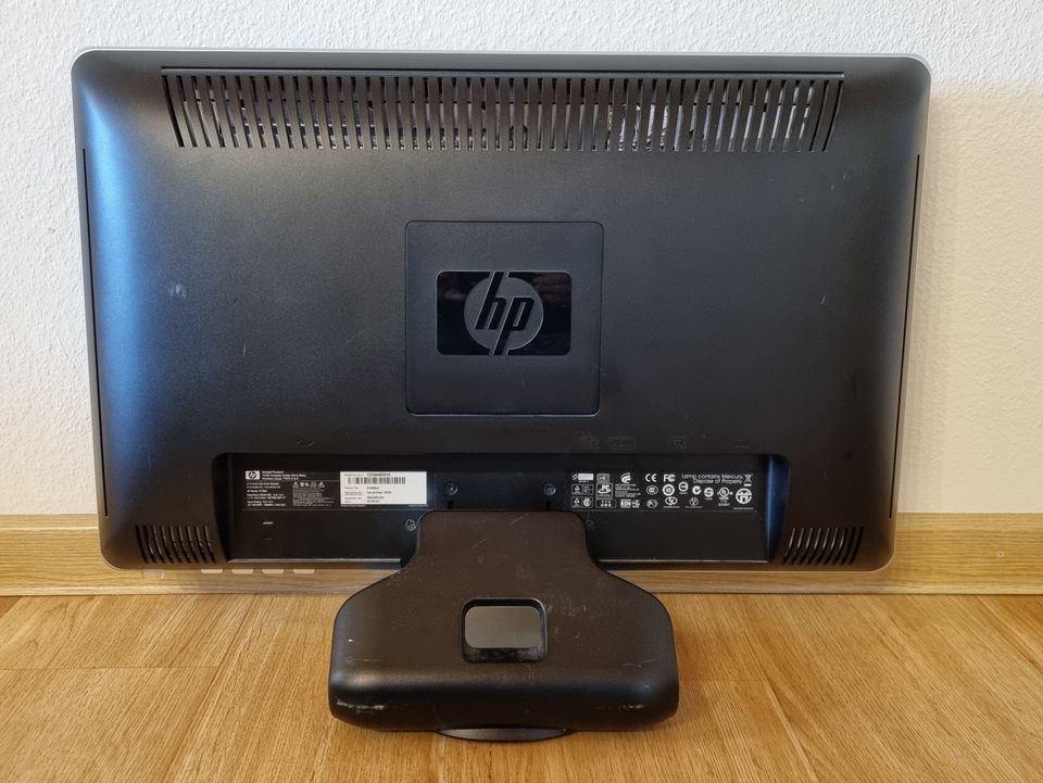 HP 21.5" Monitor, HDMI, 1920x1080 (FullHD), Lautsprecher in Aschaffenburg