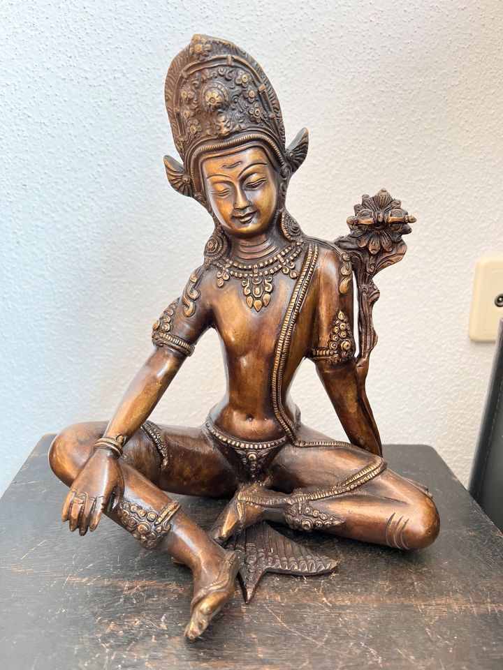 Friedlicher Buddha Vajrapani aus Nepal, sehr selten. Bronze 26cm. in Neufahrn