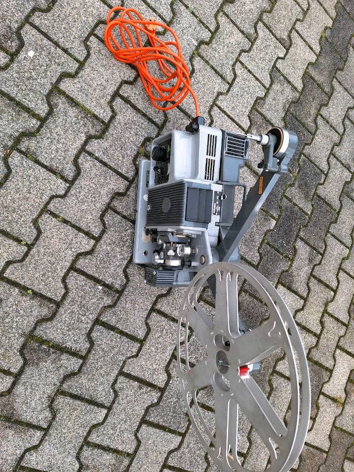 Bauer P5 16mm Schmalfilmprojektor in Heiligenhaus