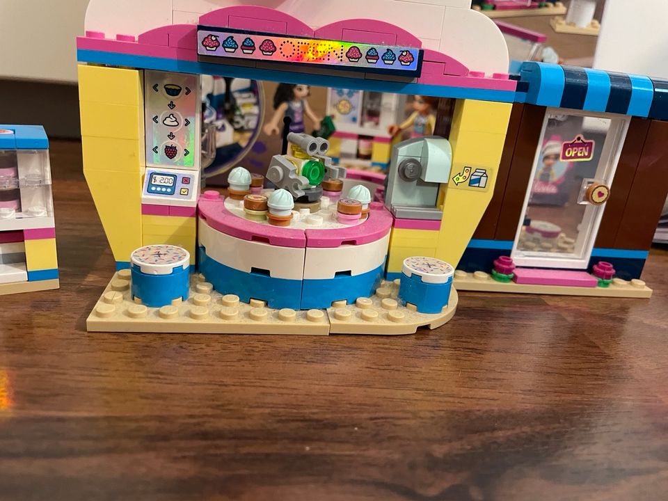 Lego Friends Cupcake Shop Olivia 41366 in Obernbreit