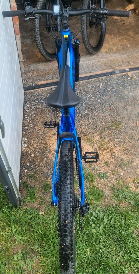 Giant Stance E+ 1 29er 625 25km/h blau Fully in Werdau