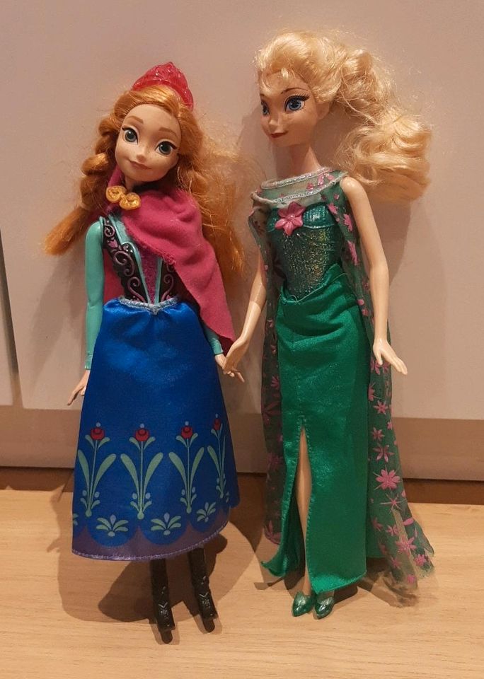 Barbie Anna und Elsa in Augsburg